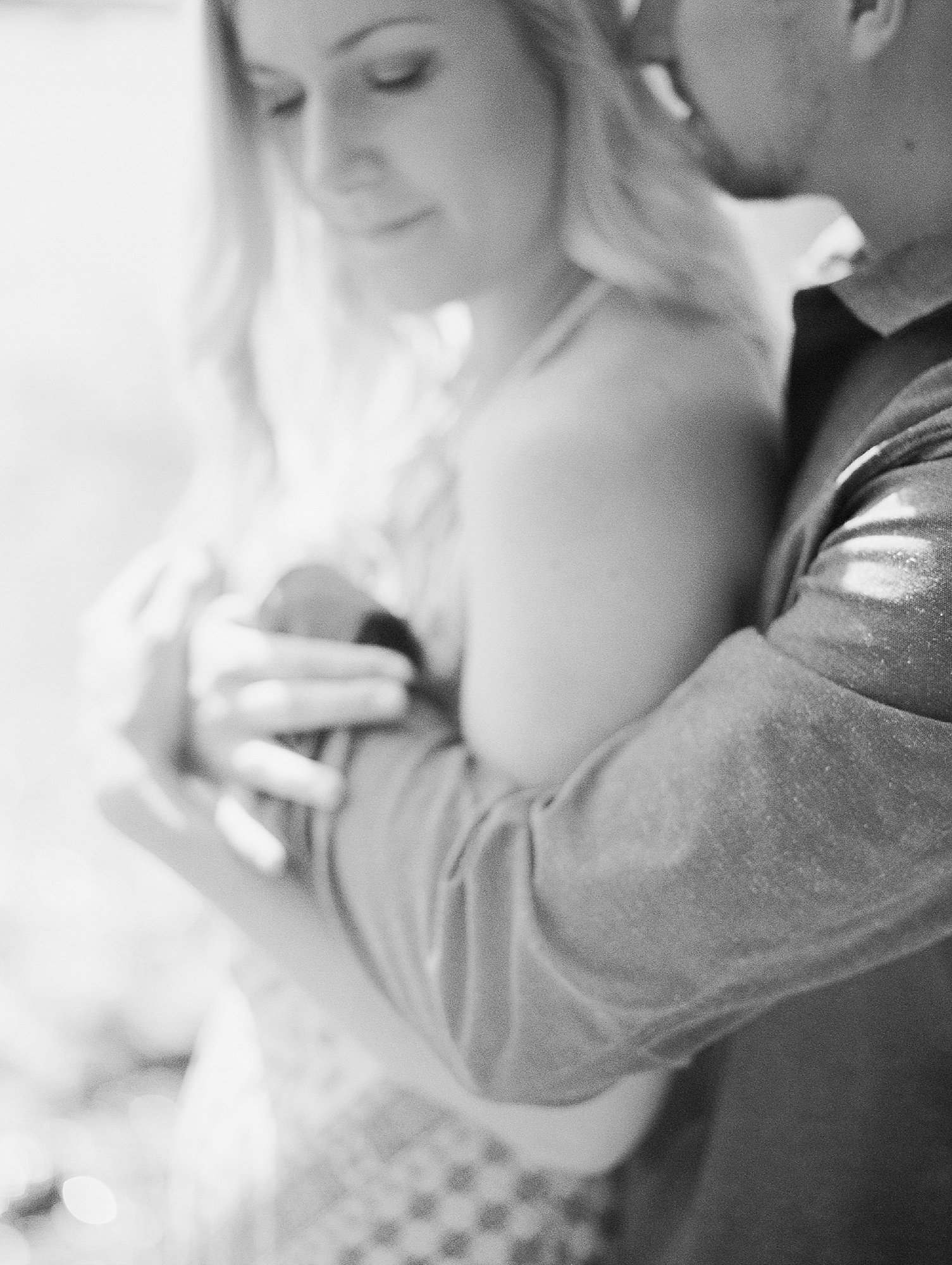 Soft Romantic Anniversary Session | Film Wedding Photographer | Vancouver Wedding Photographer | Lakeside Anniversary Session | Keila Marie Photography