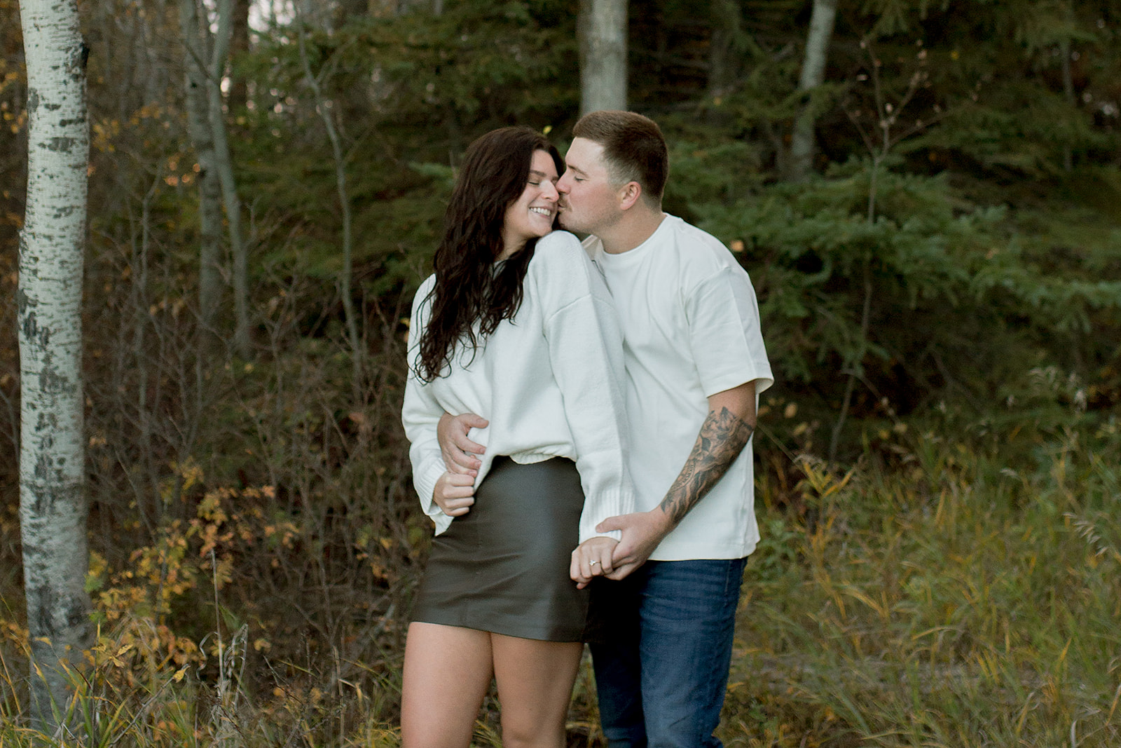 arborg-manitoba-engagement-session-prairie-country-photoshoot-winnipeg-wedding-photographer