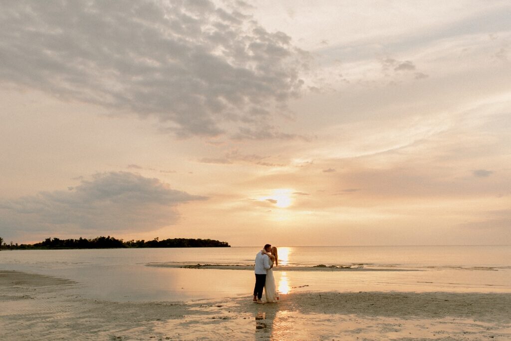 Winnipeg Grand Beach Engagement Session, Beach Locations in Winnipeg Manitoba for Engagement Session, Best Winnipeg Engagement Session Locations, Patricia Beach Engagement Session, Victoria Beach Engagement Session