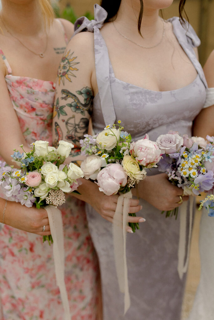 bridesmaids floral bouquet, lilystone gardens, winnipeg wedding photographer