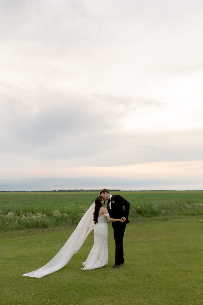 sunset photos at lilystone gardens wedding venue, winnipeg wedding photographer, manitoba wedding photographer