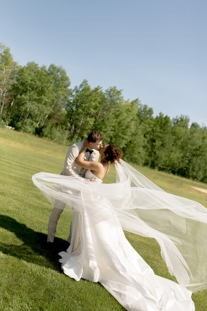 wedding couples portraits at the white poplar veil photos winnipeg wedding photographer